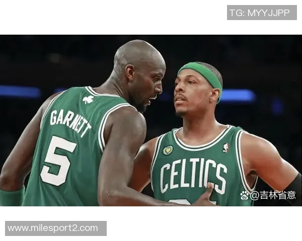 加内特与字母哥单挑实力对比小波特认为加内特在投篮和防守上更胜一筹