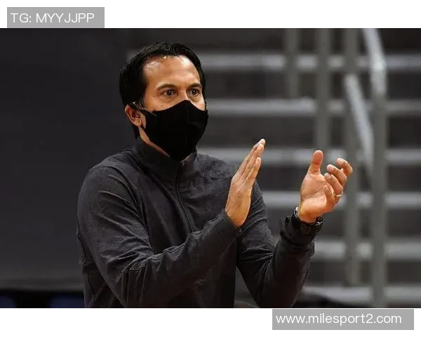 斯波分析最后一攻失误原因鲍威尔与阿德巴约的配合出现偏差