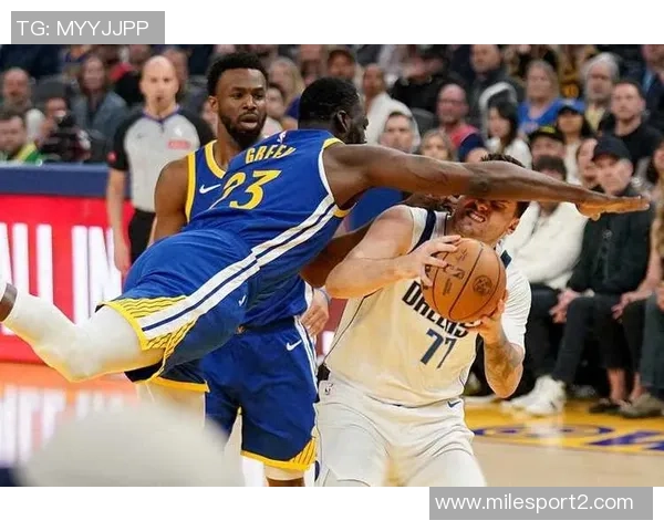 维金斯表现不佳18投仅中6仅得15分7篮板3助攻负值创队内最低纪录