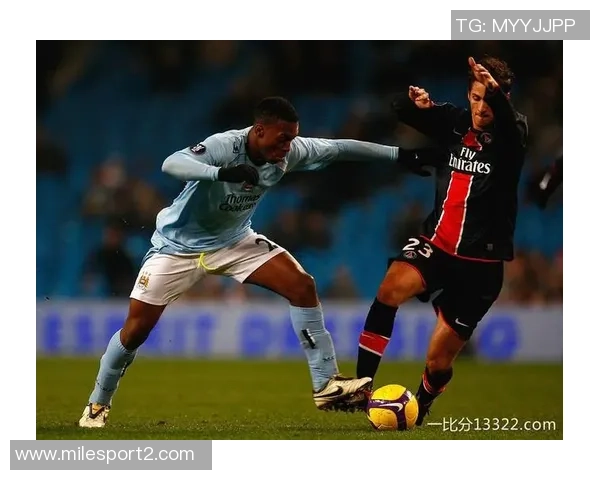 穆卡萨在主场首秀中大放异彩展现曼城青训的强大实力与潜力