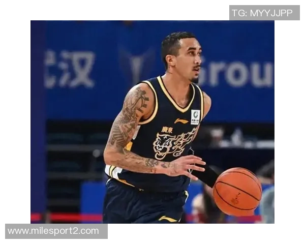 奎因近期表现抢眼场均23分助攻6次争夺最佳新秀荣誉