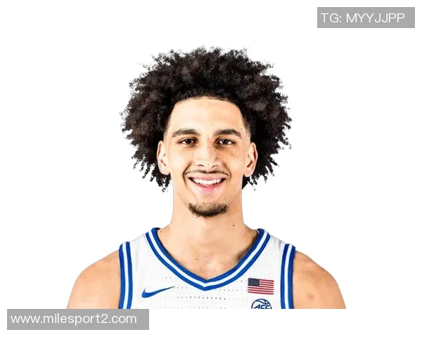 米切尔盛赞49号秀普罗克特成熟度与默契感逐渐提升